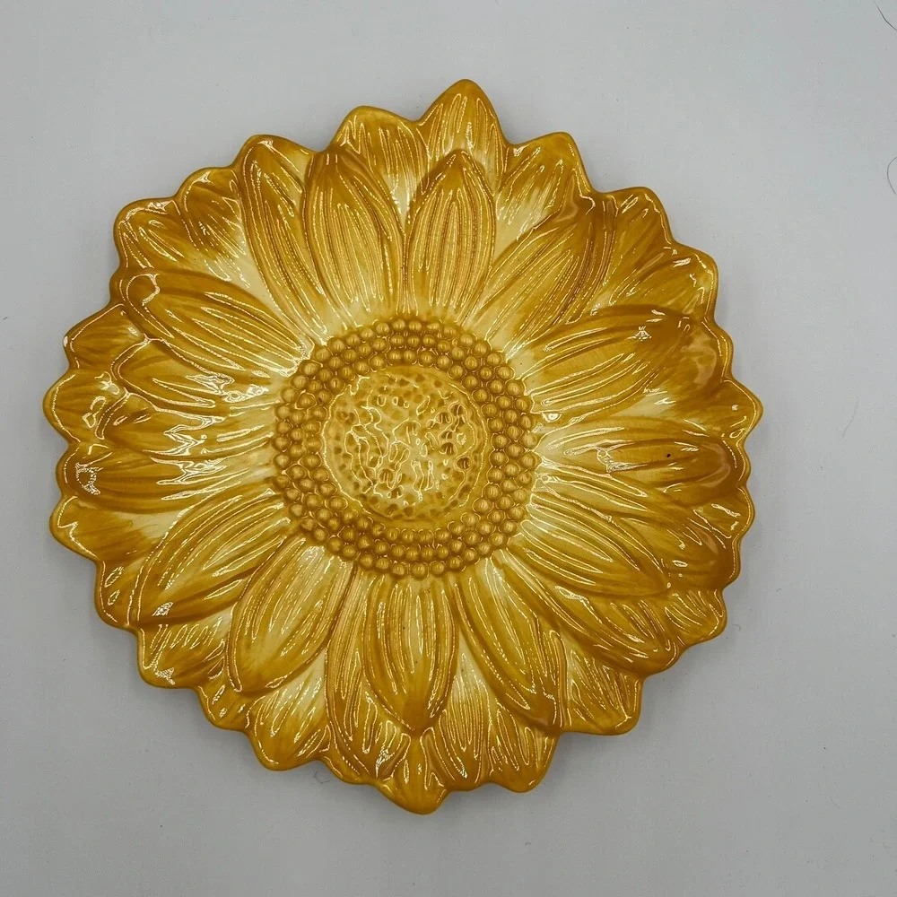 Magenta Sunflower Ceramic Plate Home Decor Yellow Very Good Floral 8.5in